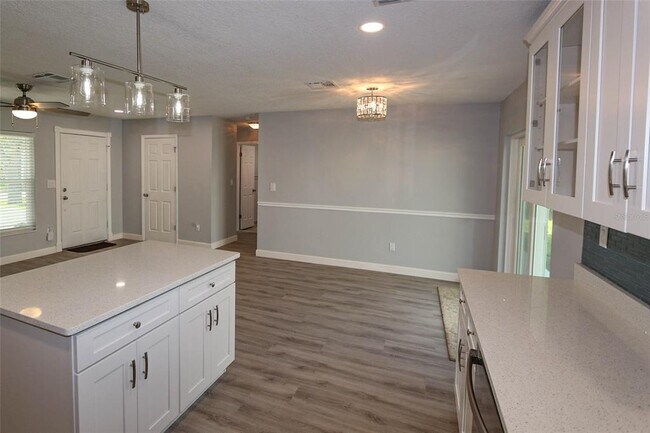 Building Photo - 1444 Overcash Dr