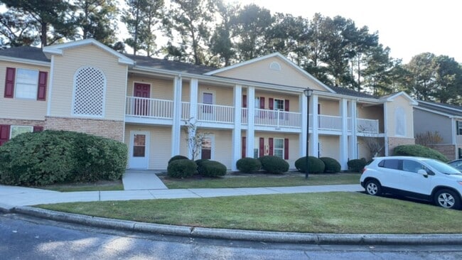 Building Photo - 2-Bedroom, 2-Bathroom Condo