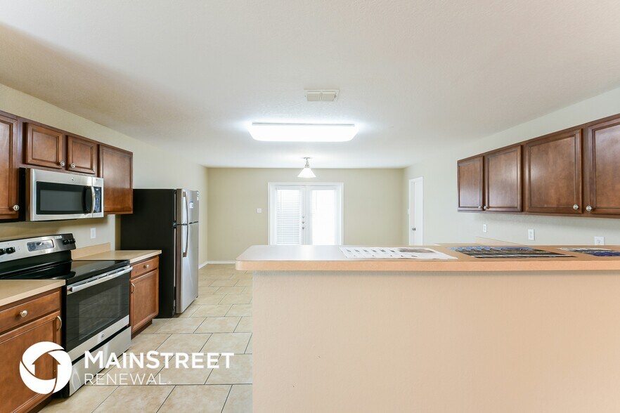 Building Photo - 714 Absolon Farm