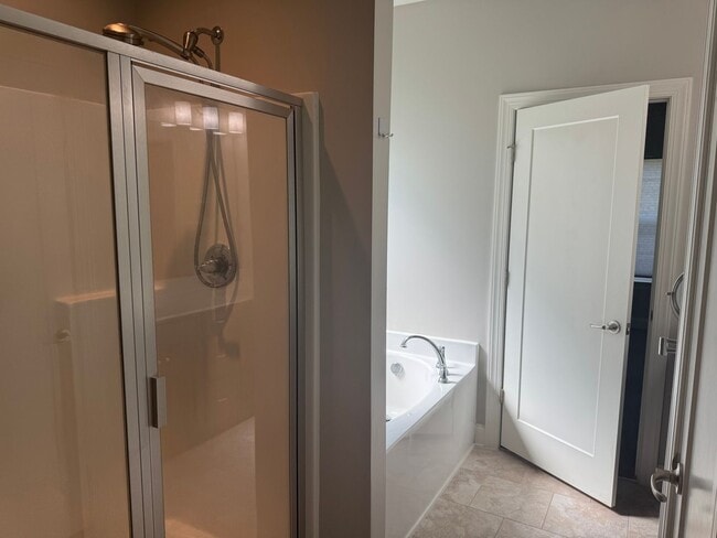 Building Photo - Cute 4BR Home in Perfect Location