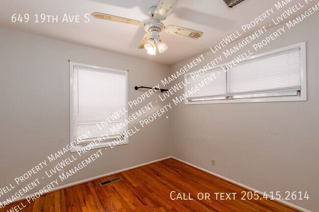 Building Photo - 649 19th Ave S