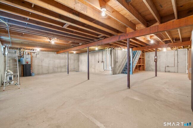 Building Photo - 43 Pepper Bush Ln