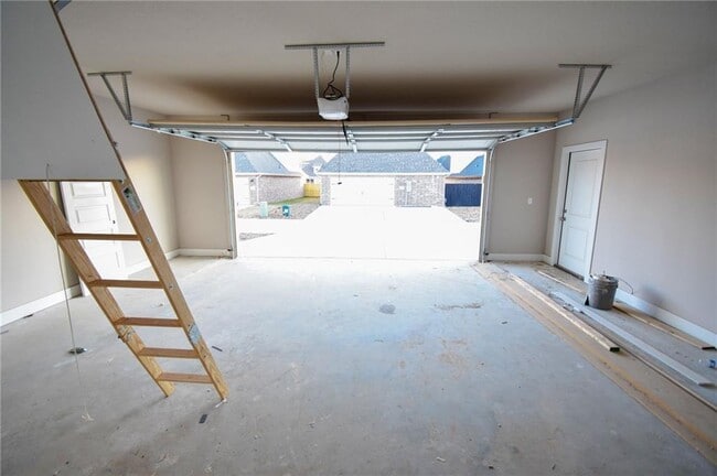 Building Photo - 747 N Malbec Rd
