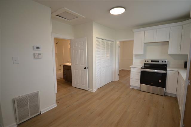 Building Photo - 560 LA-628