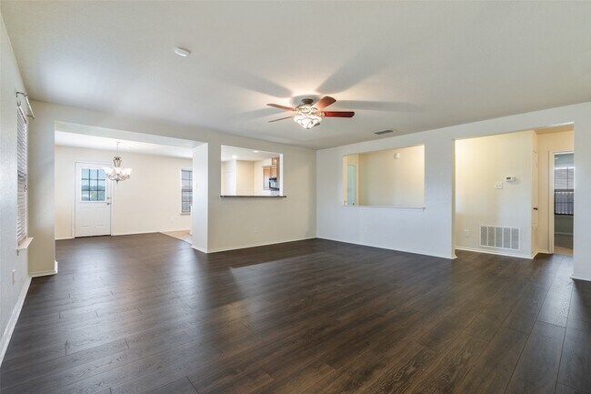 Building Photo - 3917 Mantis St