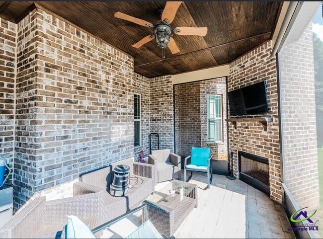 Building Photo - 111 S Carmenville Dr