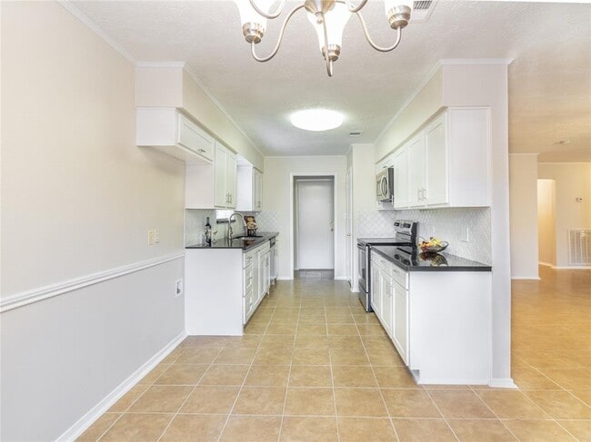 Building Photo - 2322 Grindstone Ln
