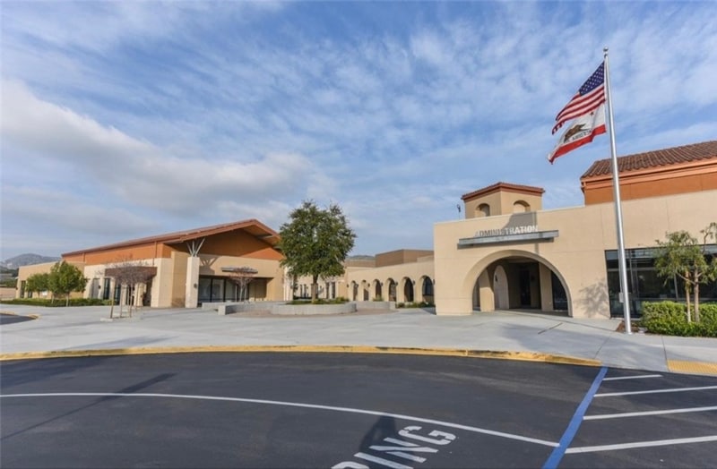 Building Photo - 61 Pathway