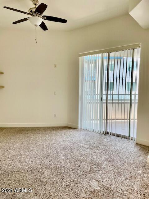 Building Photo - 945 E Playa Del Norte Dr