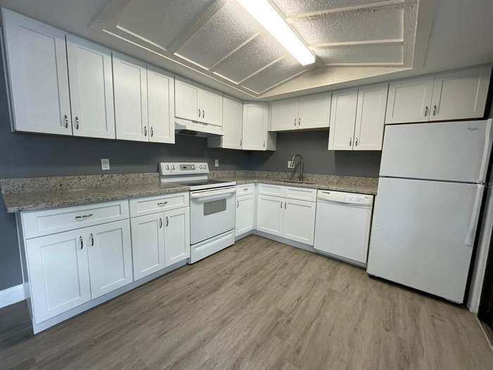 Building Photo - 1305 Overdale St