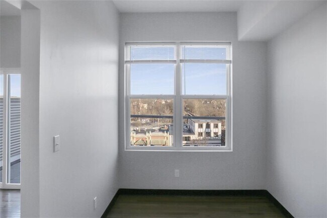 Building Photo - 43 Railroad St