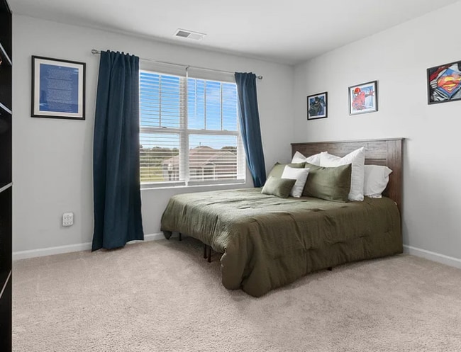Building Photo - 5049 Hunters Village Dr