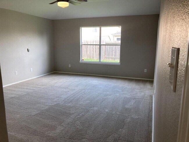 Building Photo - 14139 Concord Meadow Ln