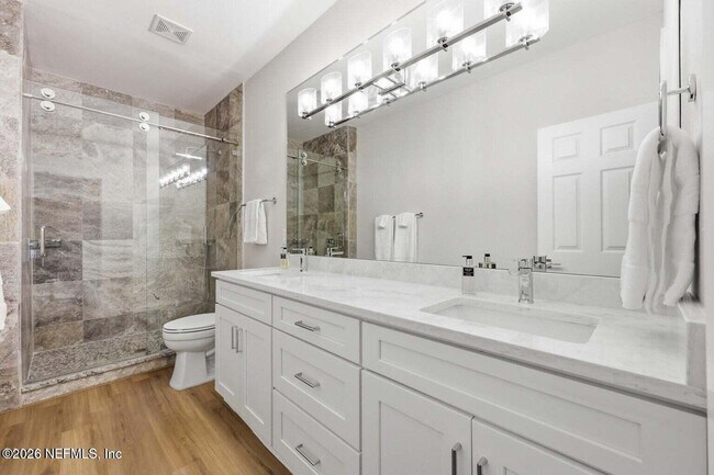 Building Photo - 211 Colima Ct
