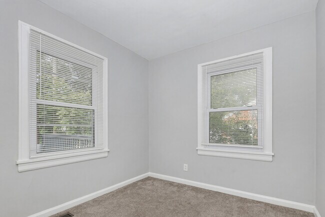 Building Photo - 1533 Cardington Rd