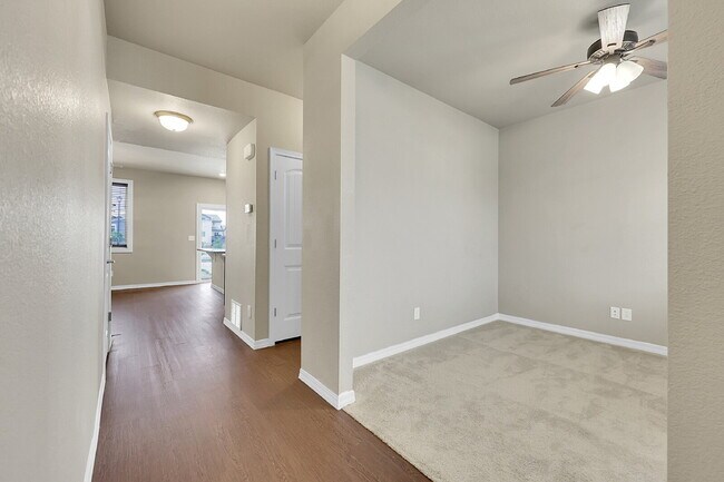 Building Photo - $2,645 - 3 Bed, 2.5 Bath Home with Fenced ...