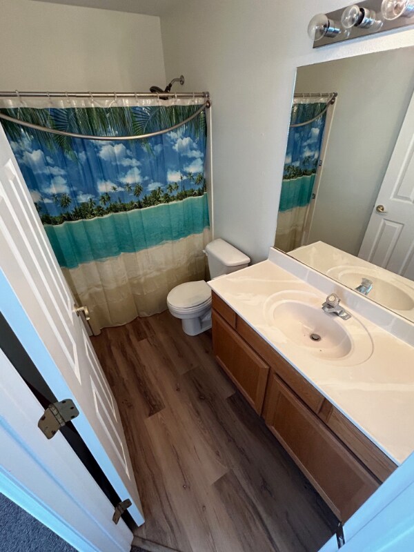 Building Photo - 439 E Parkside Cir