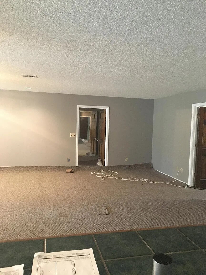 Building Photo - 1886 Lodgepole Dr