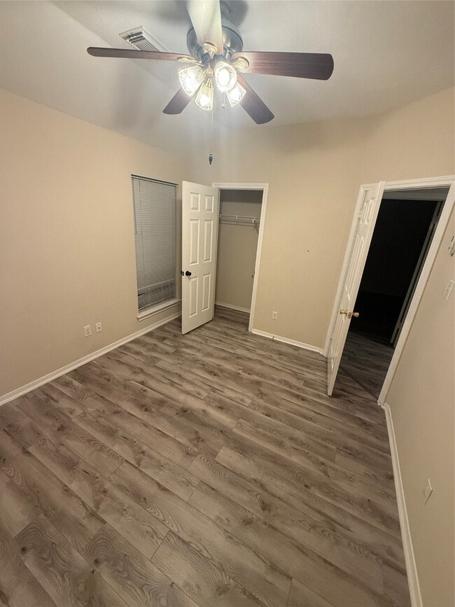 Building Photo - 1809 Oakland Cir