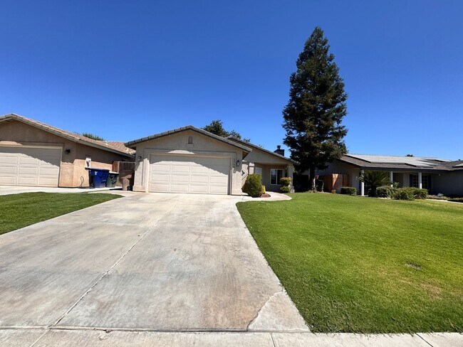 Primary Photo - 5708 Clear Valley Ct