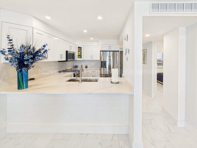 Building Photo - 25870 Hickory Blvd