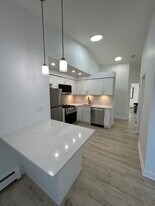 Building Photo - 18 Echo Ct