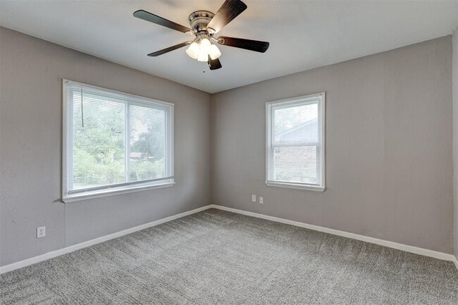 Building Photo - 1714 N Kelham Ave