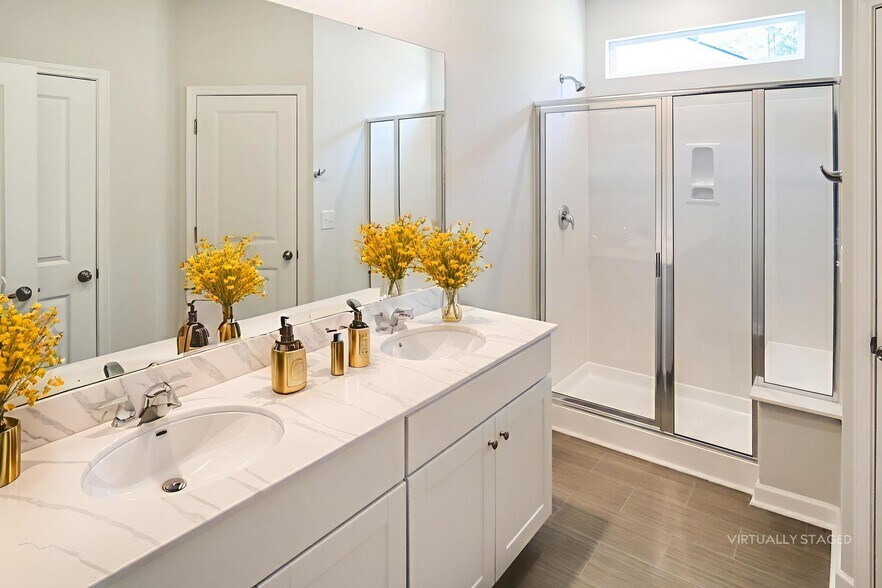 Building Photo - 212 Craigflower Ct