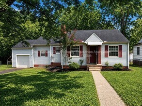 Building Photo - 2540 Larkwood Ln