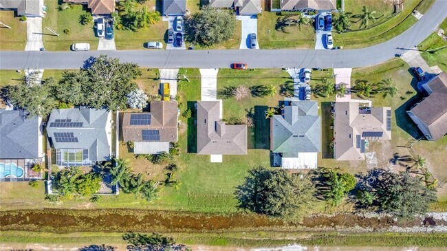 Building Photo - 849 Jarnac Dr