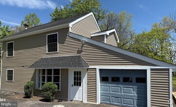 Building Photo - 3025 W Germantown Pike