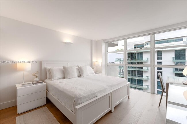 Building Photo - 5757 Collins Ave