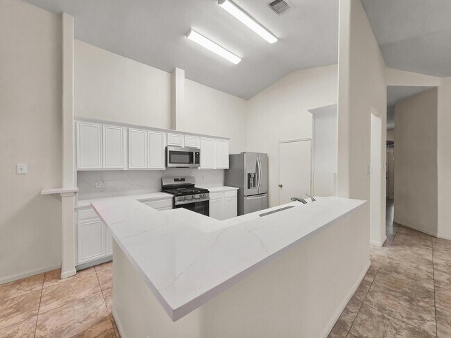 Building Photo - 14626 Gervaise Dr