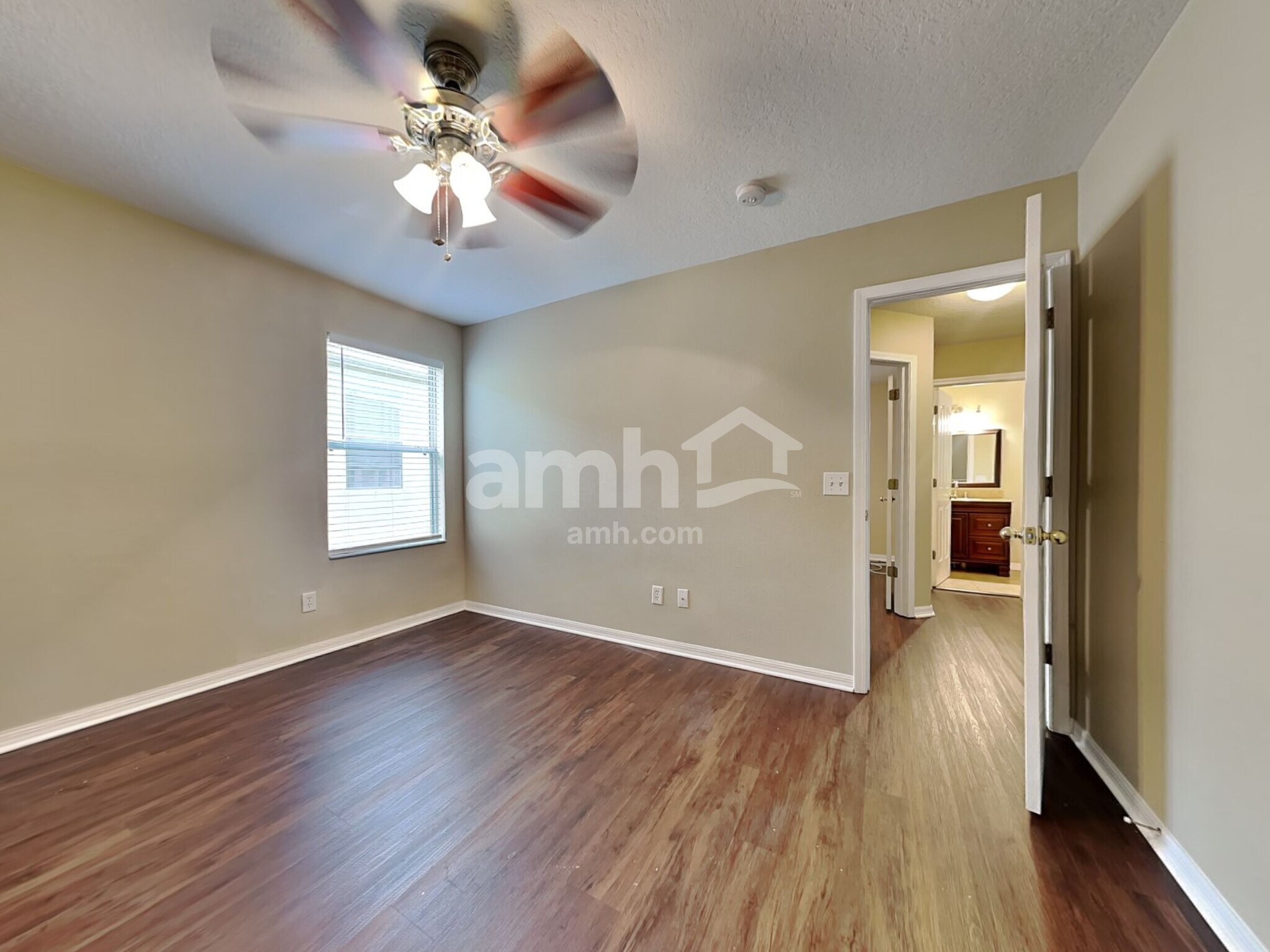 Building Photo - 11114 Golden Silence Dr