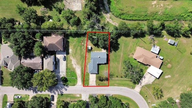 Building Photo - 11139 Holly Hill Ln