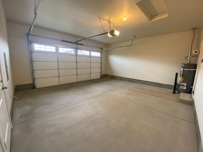 Building Photo - NEW CONSTRUCTION AT THE GLEANNS AT BARBERRY!