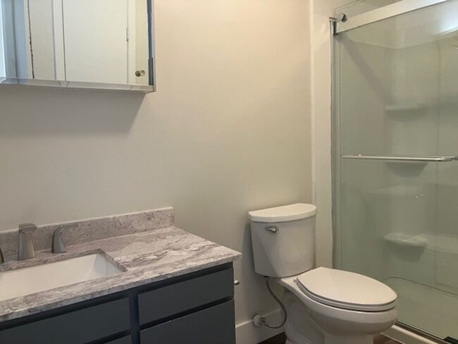 Building Photo - 112 S Wisconsin St