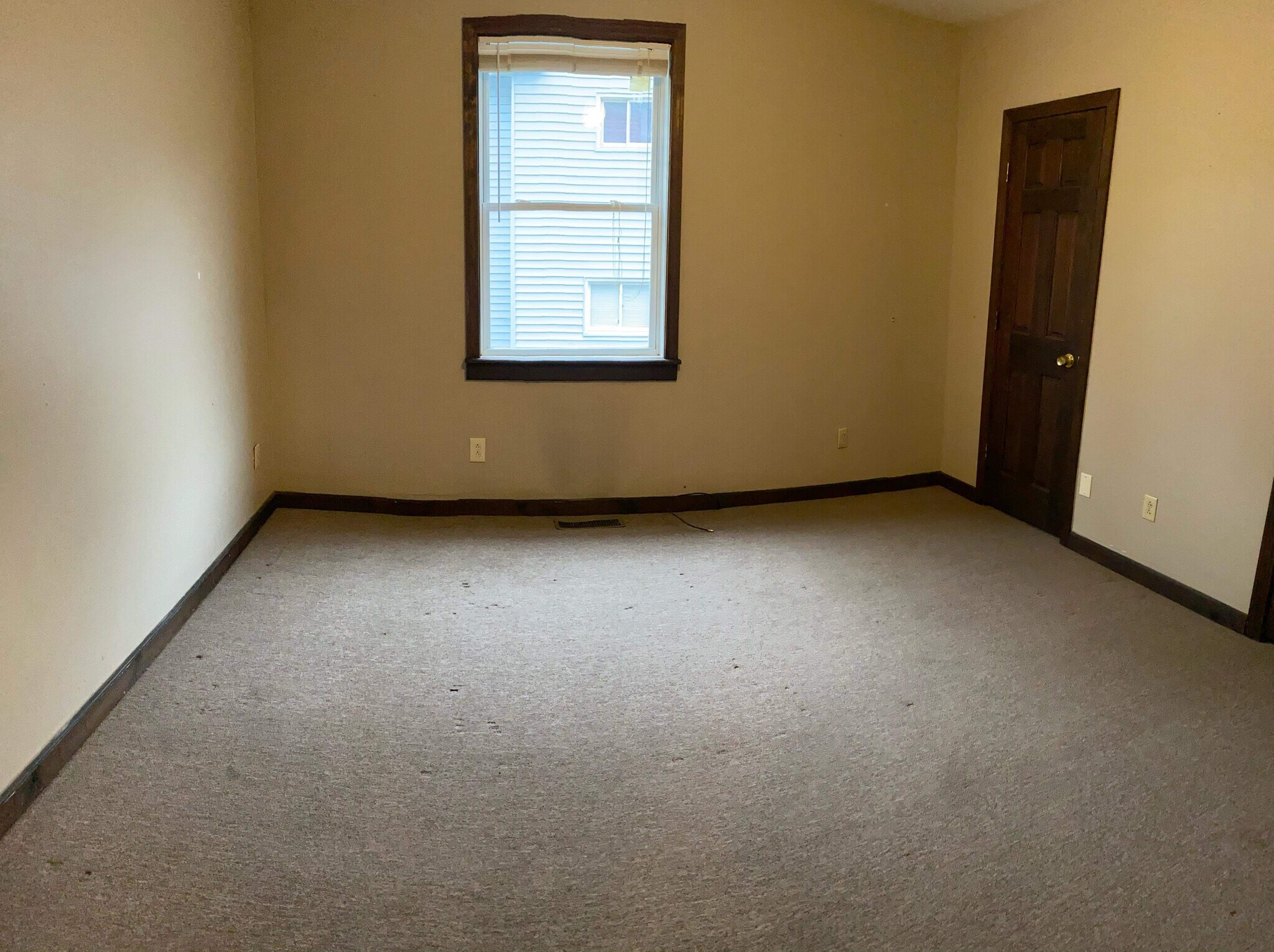 Building Photo - 141 3rd St