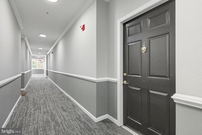 Building Photo - 1581 Spring Gate Dr.