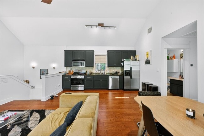 Building Photo - 1312 Woodland Ave