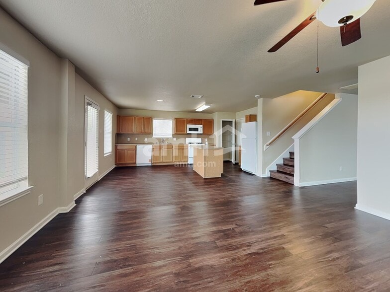 Building Photo - 3743 Jewel Point Dr