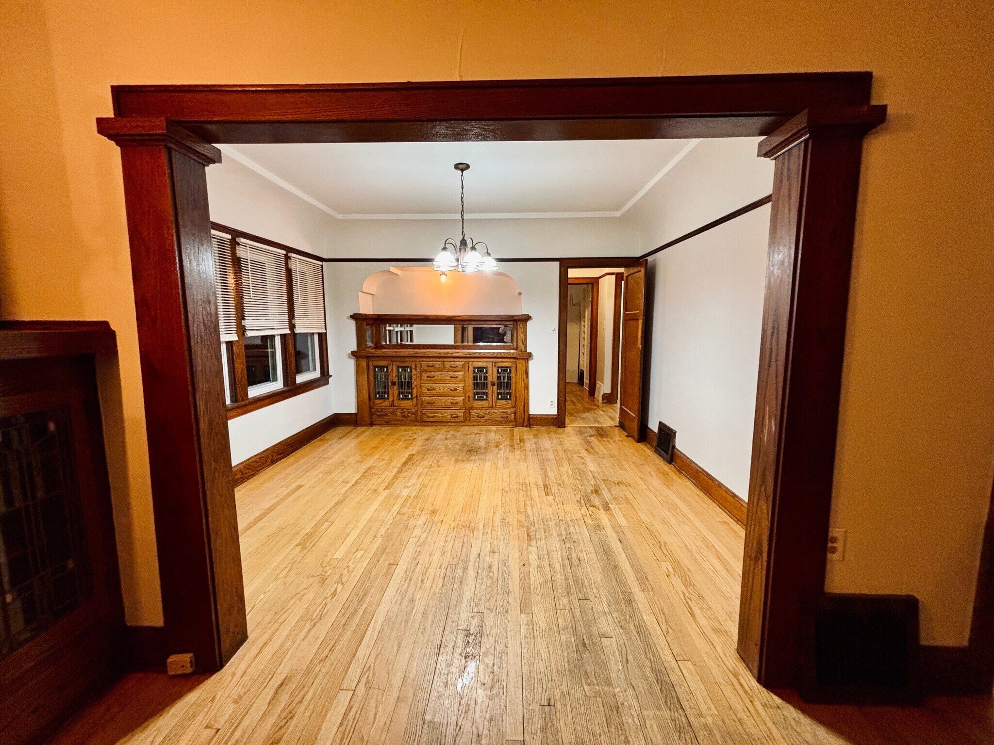 Building Photo - 5223 W Wisconsin Ave