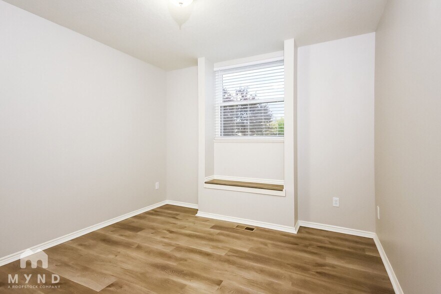 Building Photo - 5353 S 3400 W