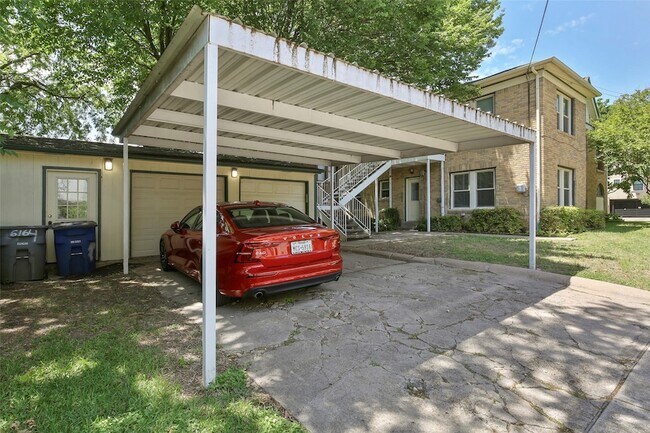 Building Photo - 6166 Oram St