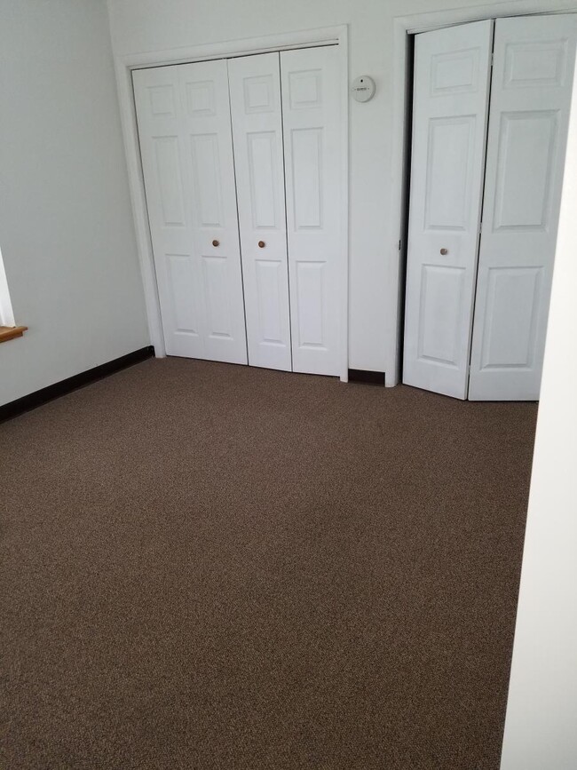 Building Photo - Crandall Hall Apartments