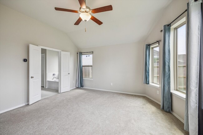 Building Photo - 3400 Acacia Grv Ln
