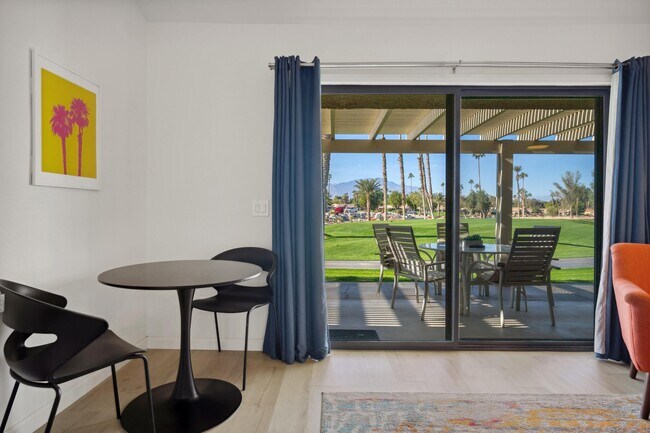 Building Photo - 40985 La Costa Cir W