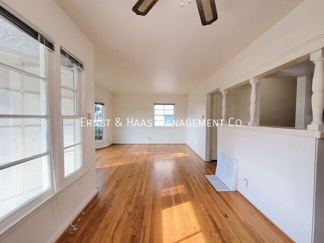 Building Photo - 4718 Briercrest Ave