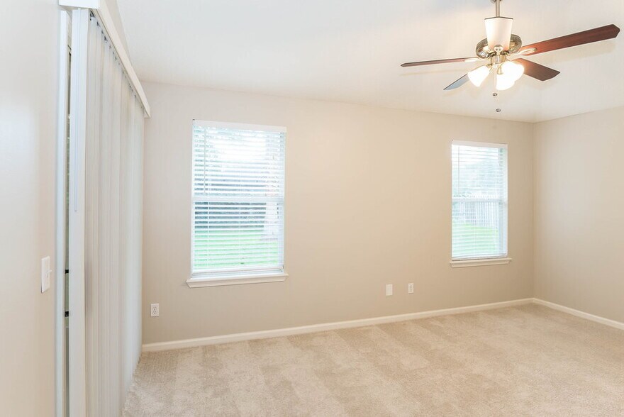 Building Photo - 1113 Ajuga Ct