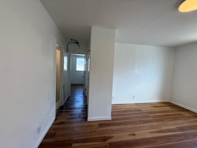 Building Photo - Iolani Terrace